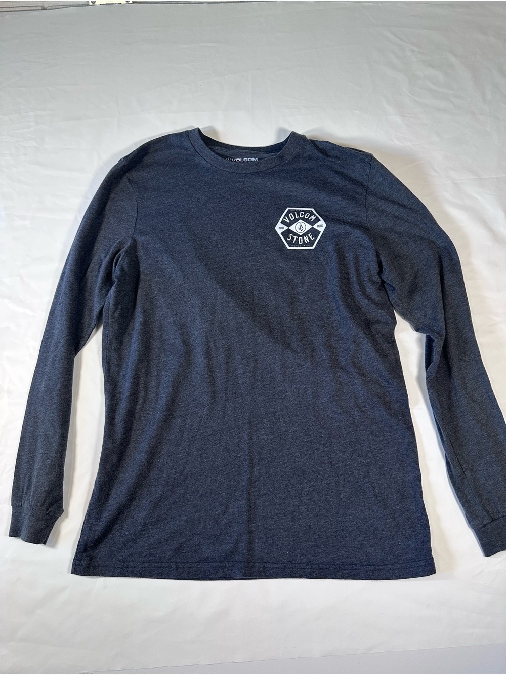 Volcom Men’s Long Sleeve Tee in dark grey with White Chest Logo
